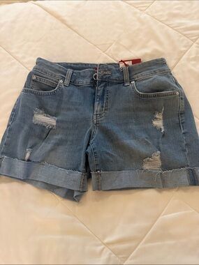 Jennifer Lopez Medium Light Blue Distressed Rolled-Hem Jean Shorts